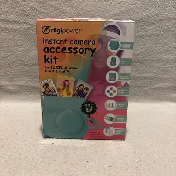Digipower Instant Camera Accessory KIT - Picture 1 of 8